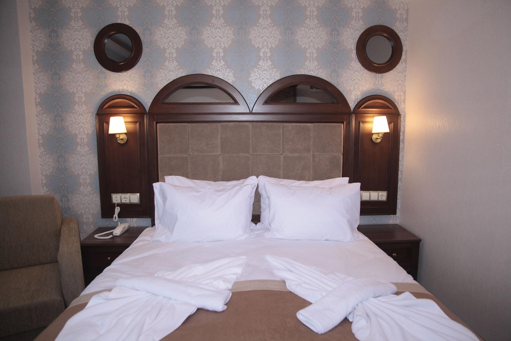 Golden Pen Hotel Istanbul Bagian luar foto